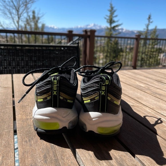 Nike Air Max 97 X Undefeated Mens Black Volt Sneaker Shoes - Picture 3 of 9